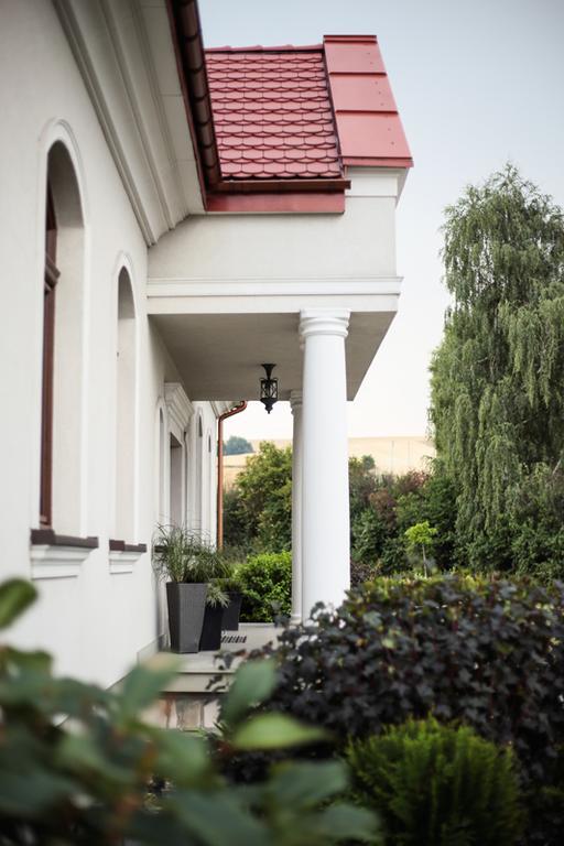 Bed and Breakfast Prestige Wierzchowisko Экстерьер фото