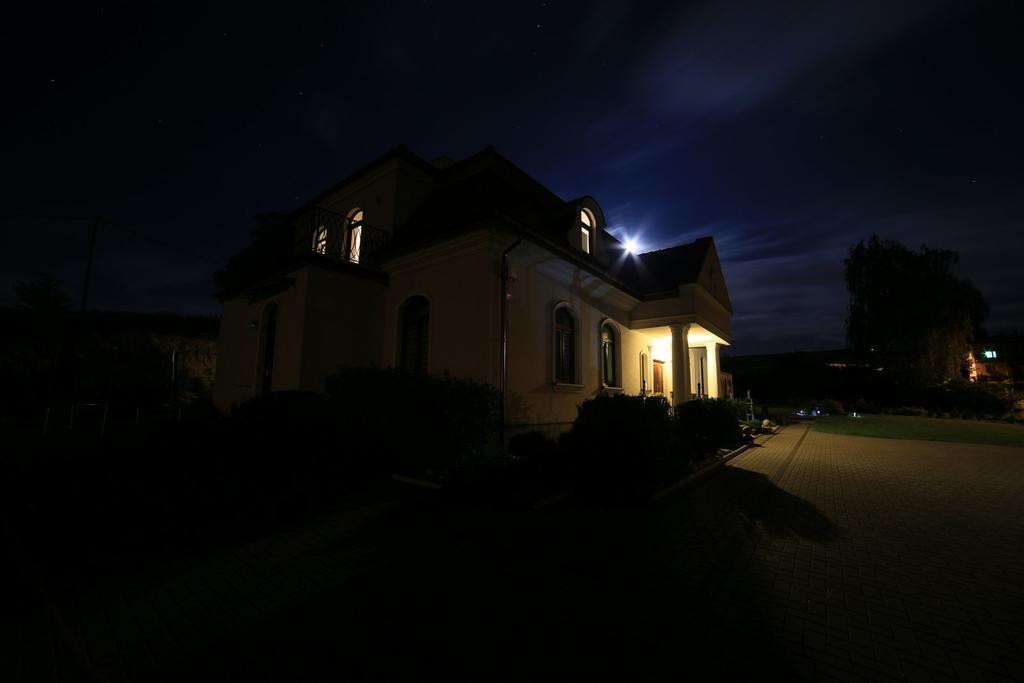 Bed and Breakfast Prestige Wierzchowisko Экстерьер фото